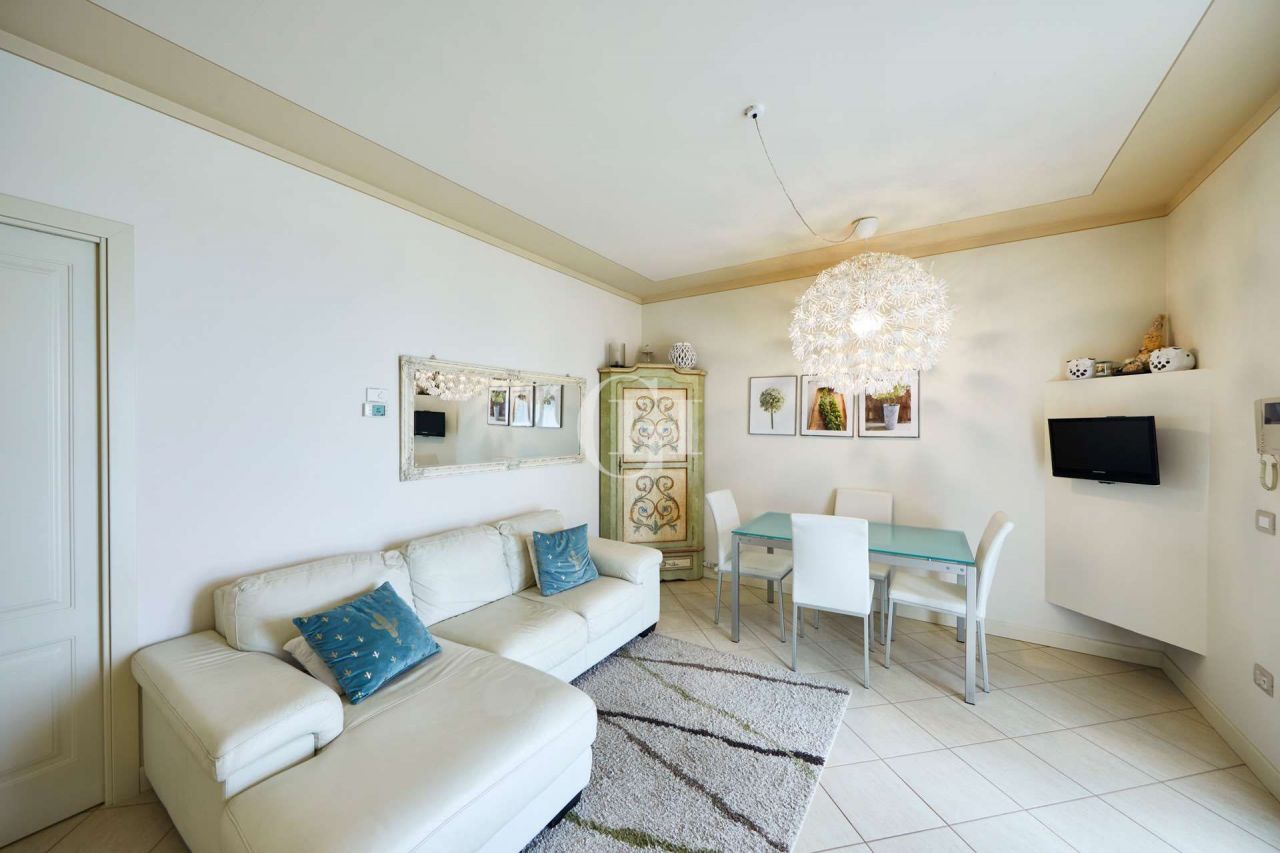 Апартаменты у озера Гарда, Италия, 96 м2 фото 4