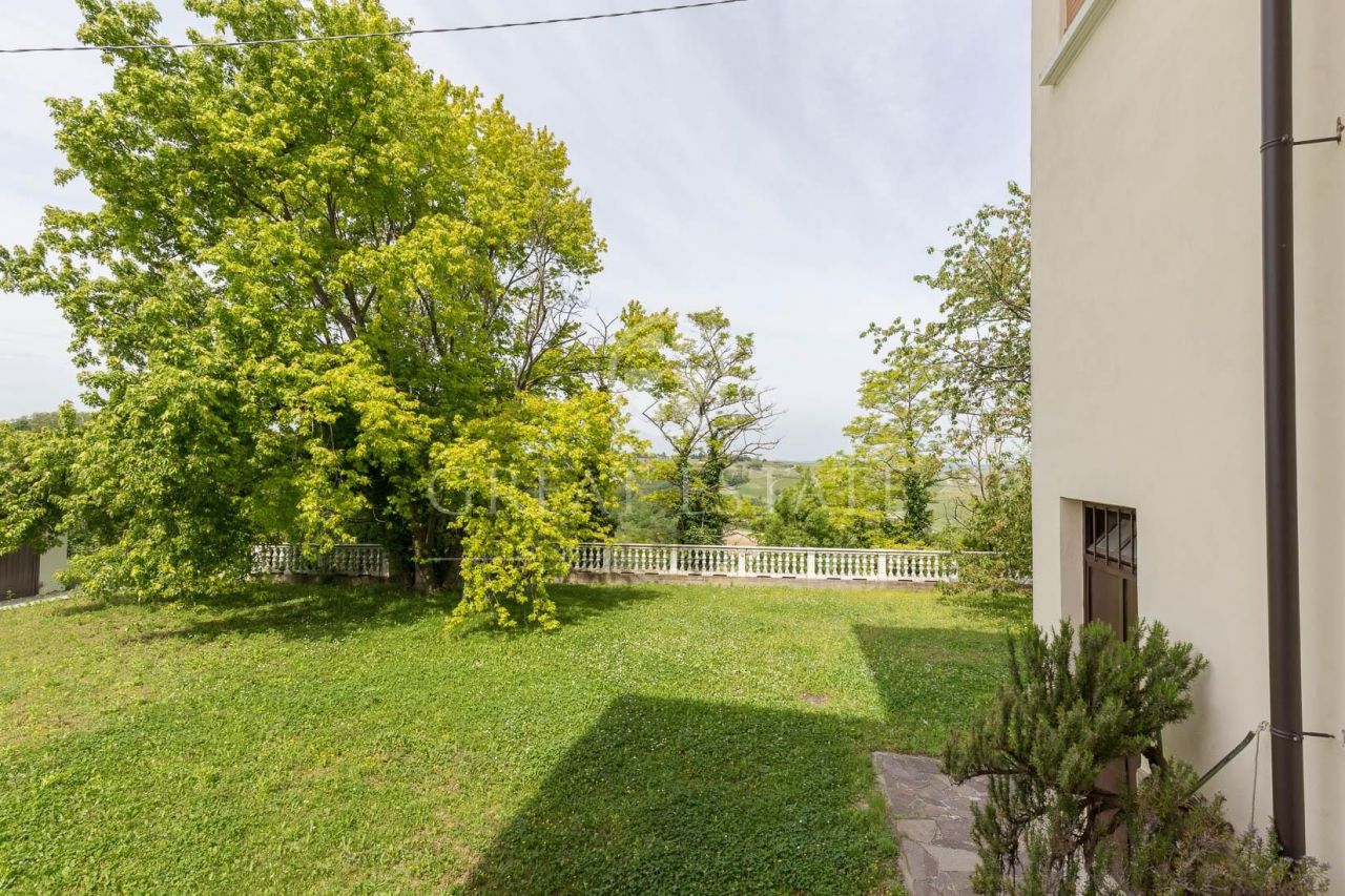 Вилла в Асти, Италия, 331.5 м2 фото 4
