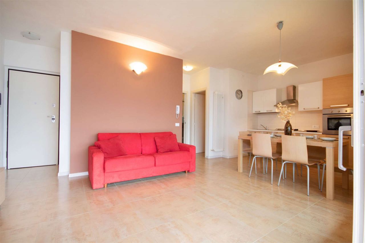 Апартаменты у озера Гарда, Италия, 70 м2 фото 5