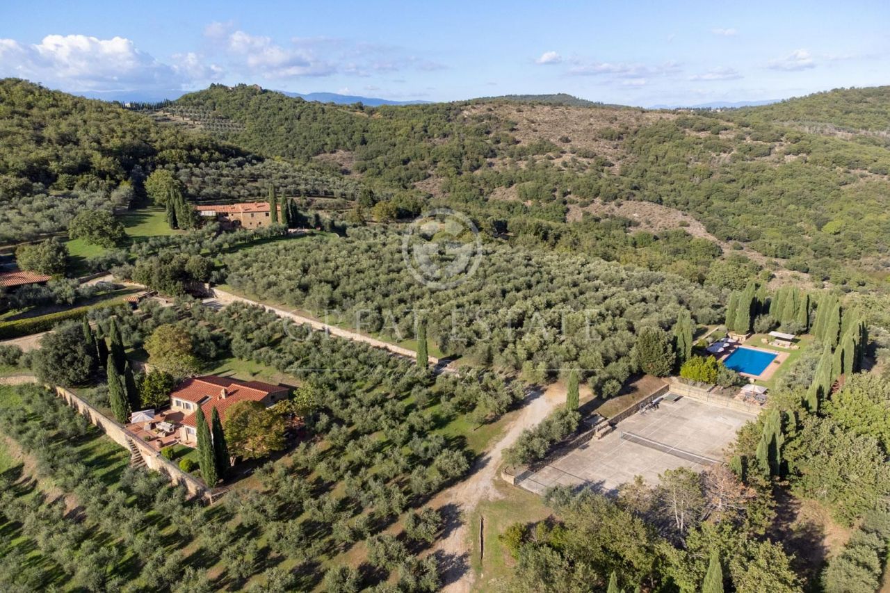 Дом Laterina Pergine Valdarno, Италия, 659.4 м2 фото 1