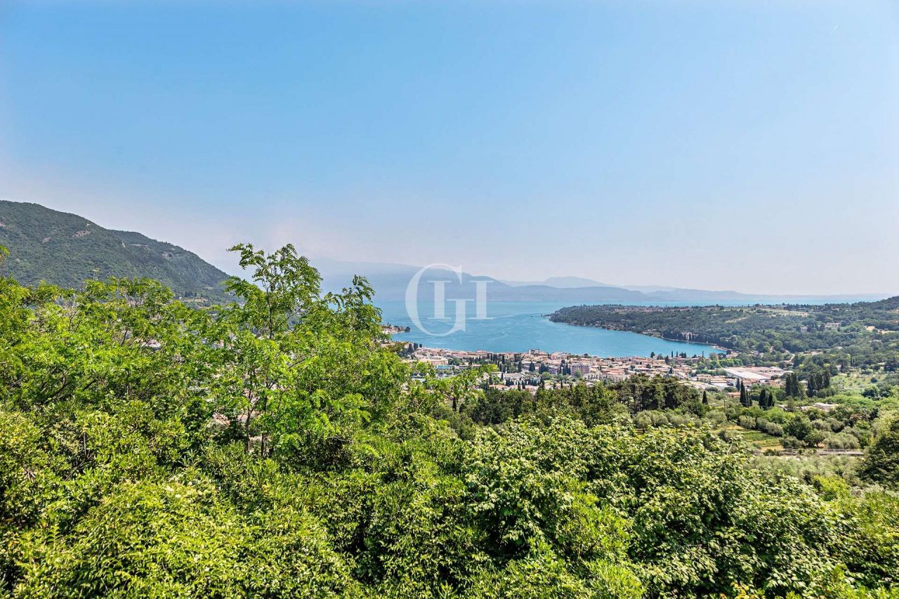 Вилла у озера Гарда, Италия, 102 м2 фото 2