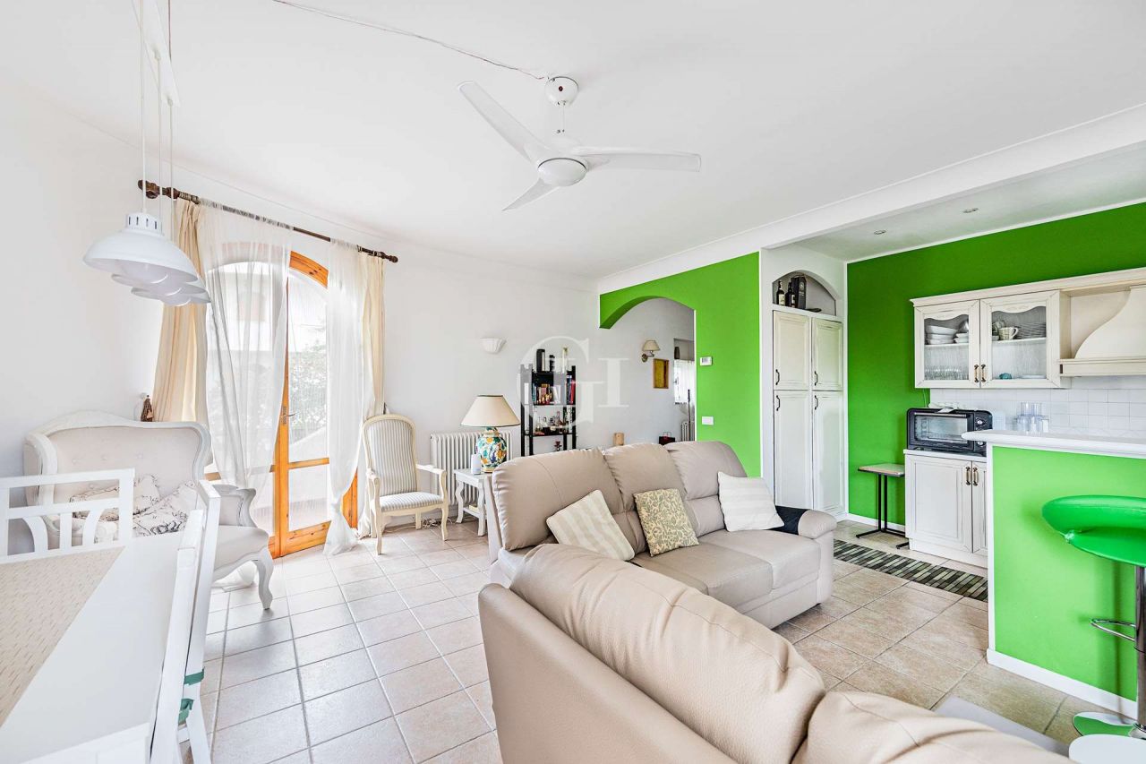 Квартира у озера Гарда, Италия, 115 м2 фото 4