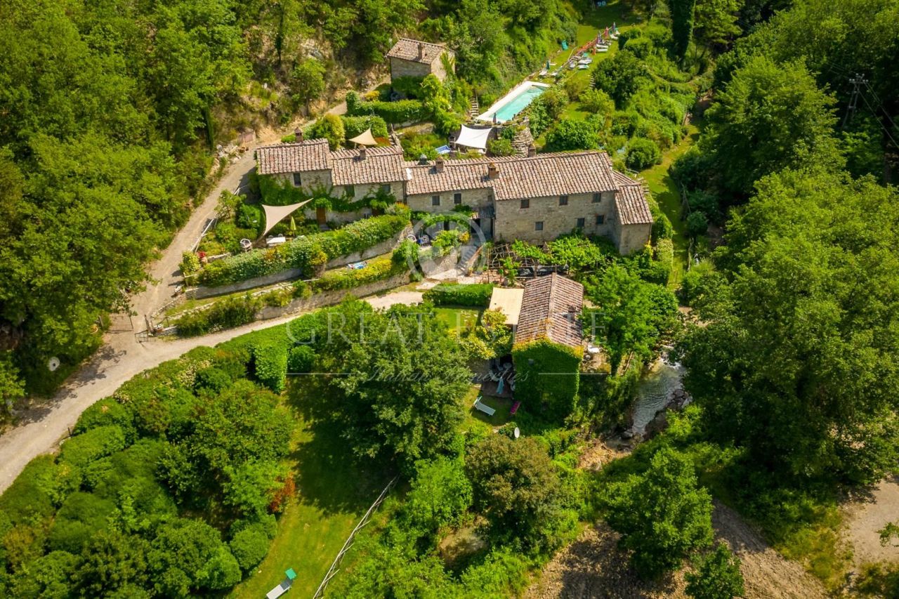 Дом в Кастеллина-ин-Кьянти, Италия, 768.95 м2 фото 1