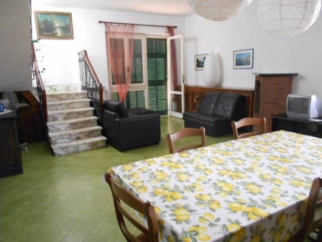 Дом в Кьявари, Италия, 300 м2 фото 3