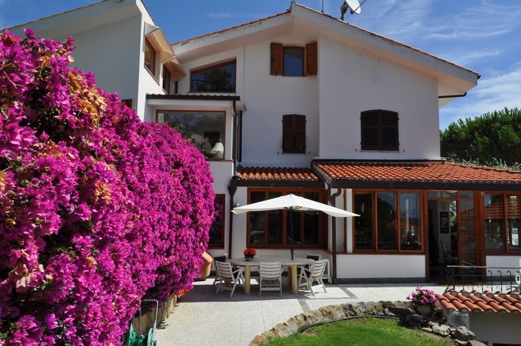 Вилла в Сан-Ремо, Италия, 468 м2 фото 3