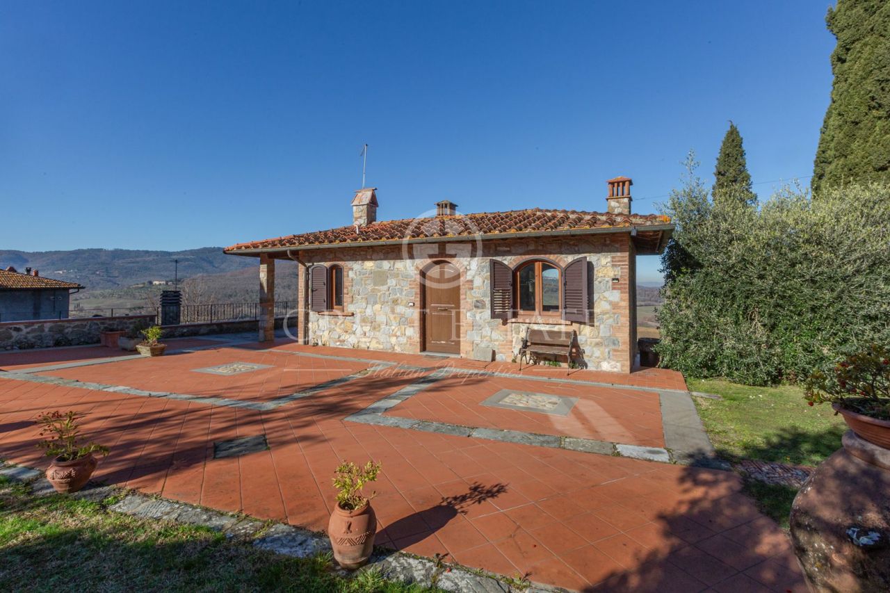 Дом Bucine, Италия, 702.2 м2 фото 4