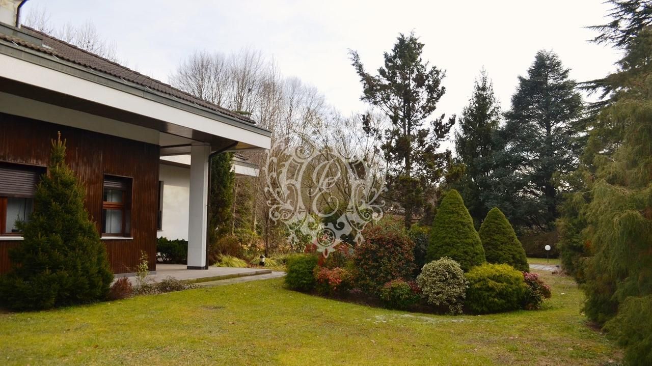 Вилла в Каримате, Италия, 930 м2 фото 1