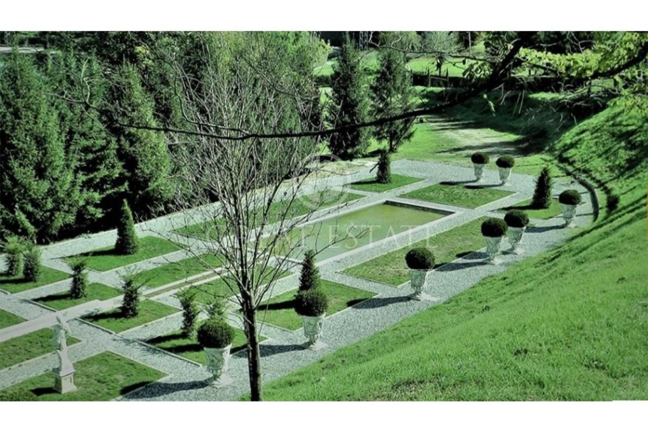 Вилла в Кастельнуово, Италия, 835 м2 фото 3