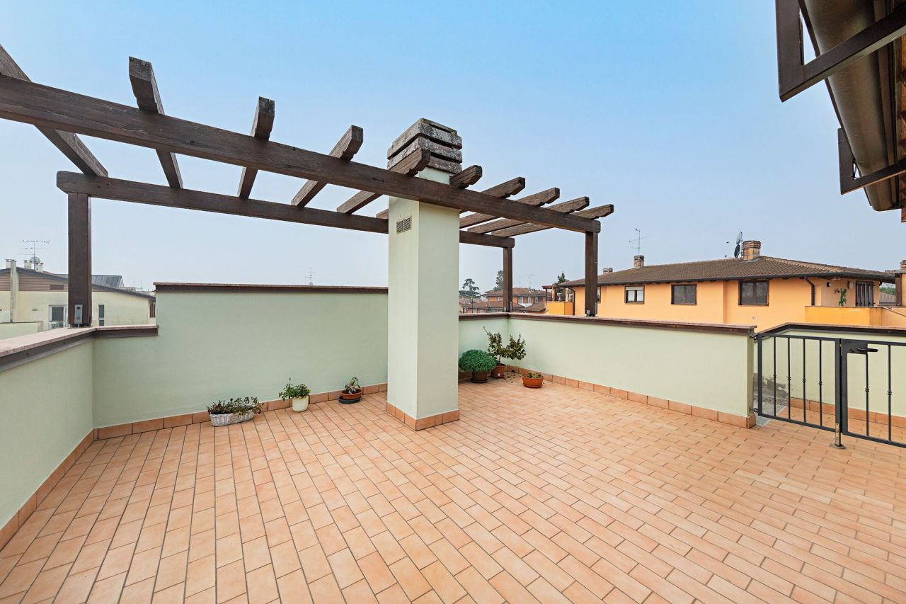 Апартаменты у озера Гарда, Италия, 75 м2 фото 4