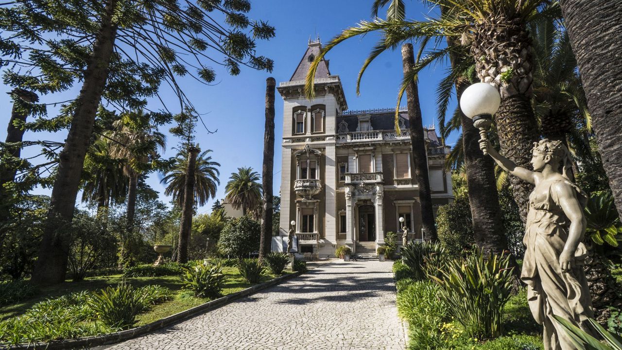Вилла в Сан-Ремо, Италия, 1 150 м2 фото 1