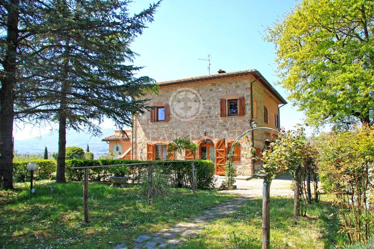 Дом в Кьюси, Италия, 321.75 м2 фото 1