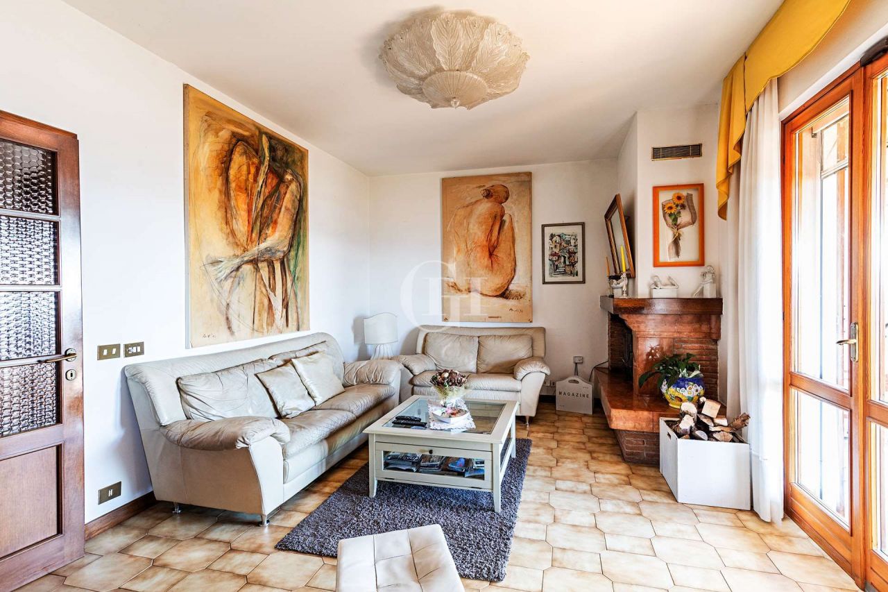 Дом у озера Гарда, Италия, 275 м2 фото 4