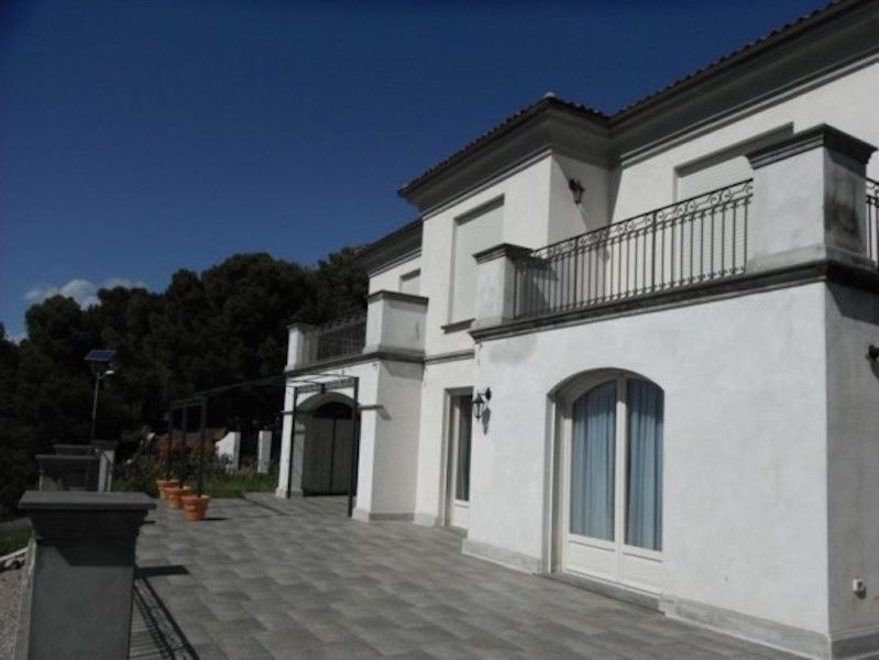 Вилла в Валлекрозии, Италия, 380 м2 фото 1