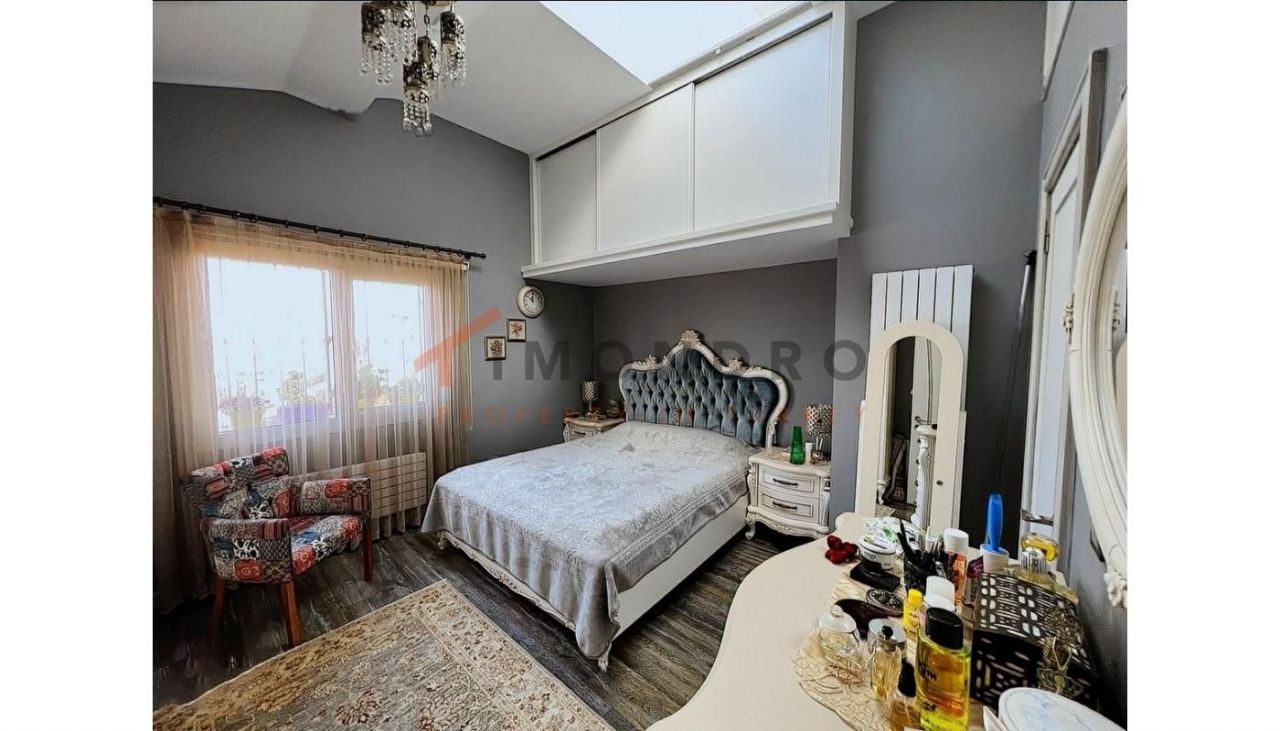 Квартира в Стамбуле, Турция, 210 м2 фото 2