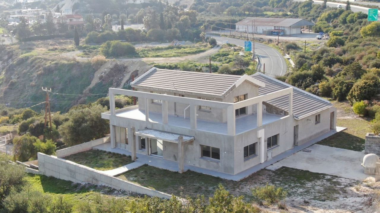 Вилла в Лимасоле, Кипр, 1 258 м2 фото 1