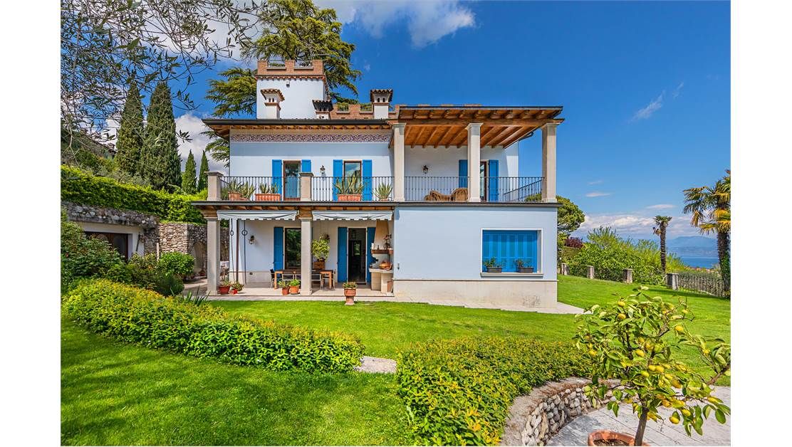 Вилла у озера Гарда, Италия, 500 м2 фото 3