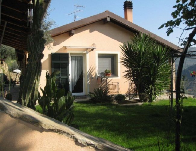 Вилла в Дольчеаккуа, Италия, 220 м2 фото 1