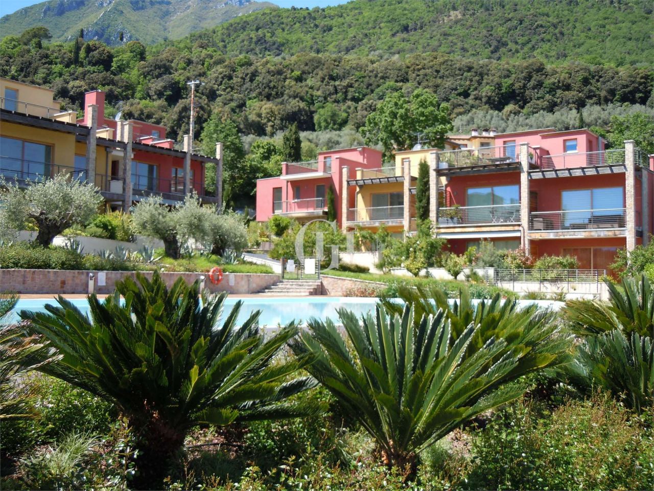 Апартаменты у озера Гарда, Италия, 68 м2 фото 5