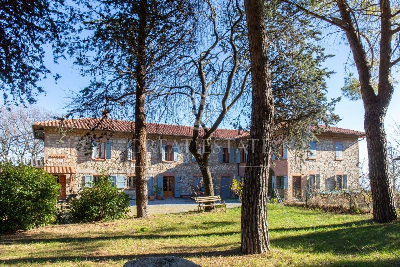 Дом в Четоне, Италия, 818.25 м2 фото 1