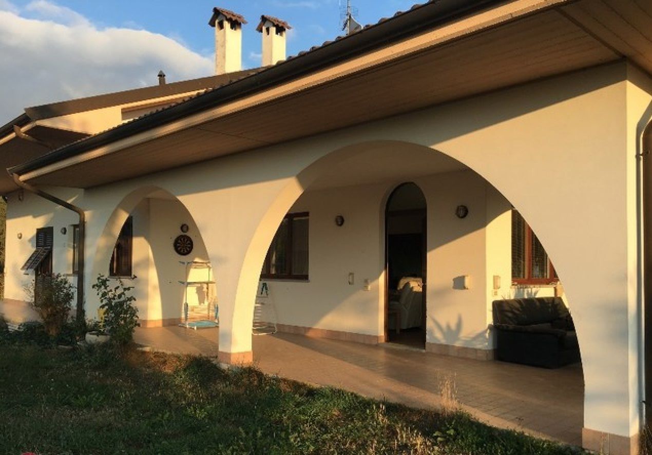 Вилла в Ченджо, Италия, 550 м2 фото 1