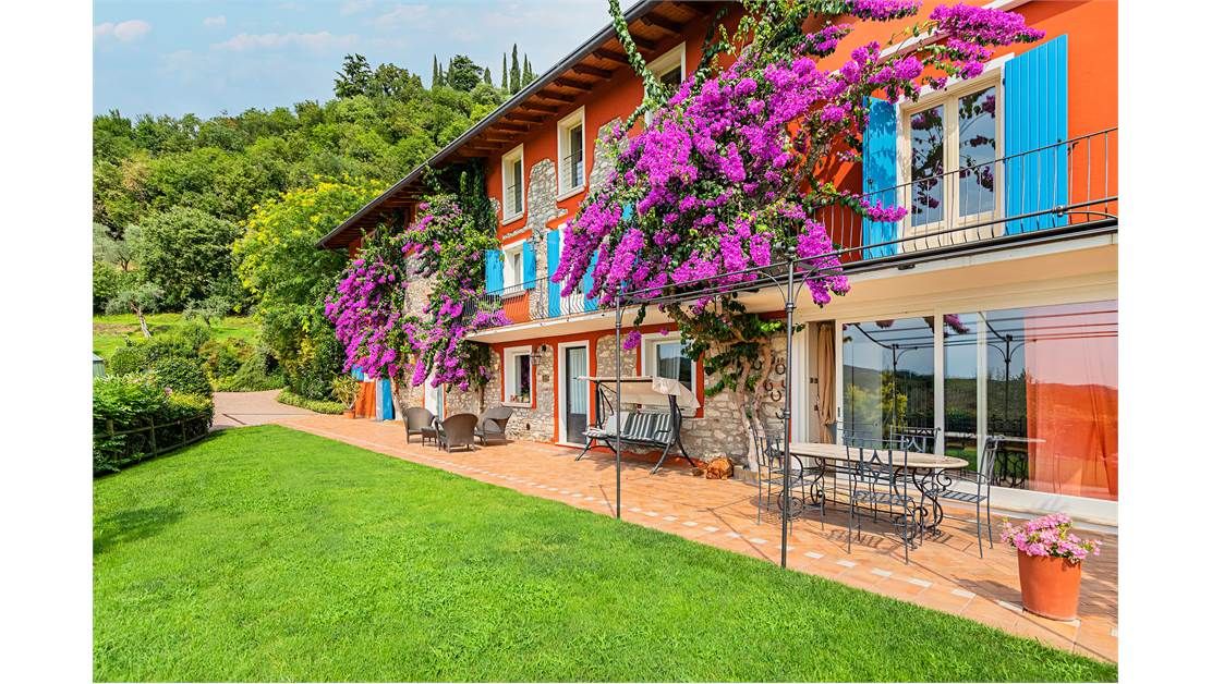 Поместье у озера Гарда, Италия, 438 м2 фото 2