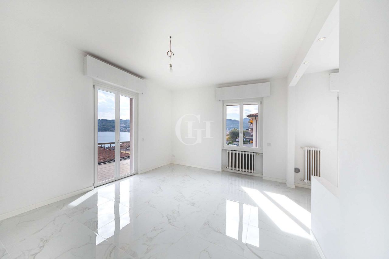 Пентхаус у озера Гарда, Италия, 100 м2 фото 4