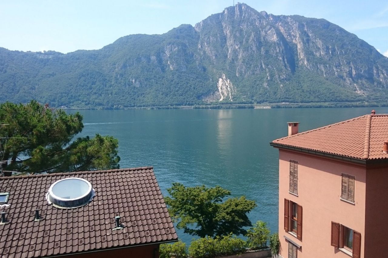 Квартира в Кампионе-д'Италия, Италия, 45 м2 фото 2