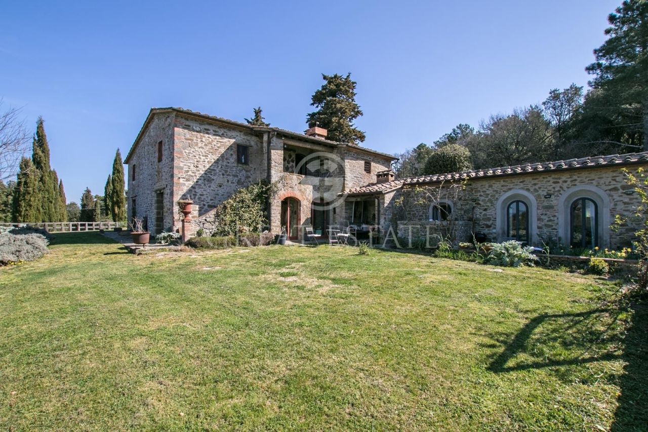 Дом Monte San Savino, Италия, 411.35 м2 фото 2