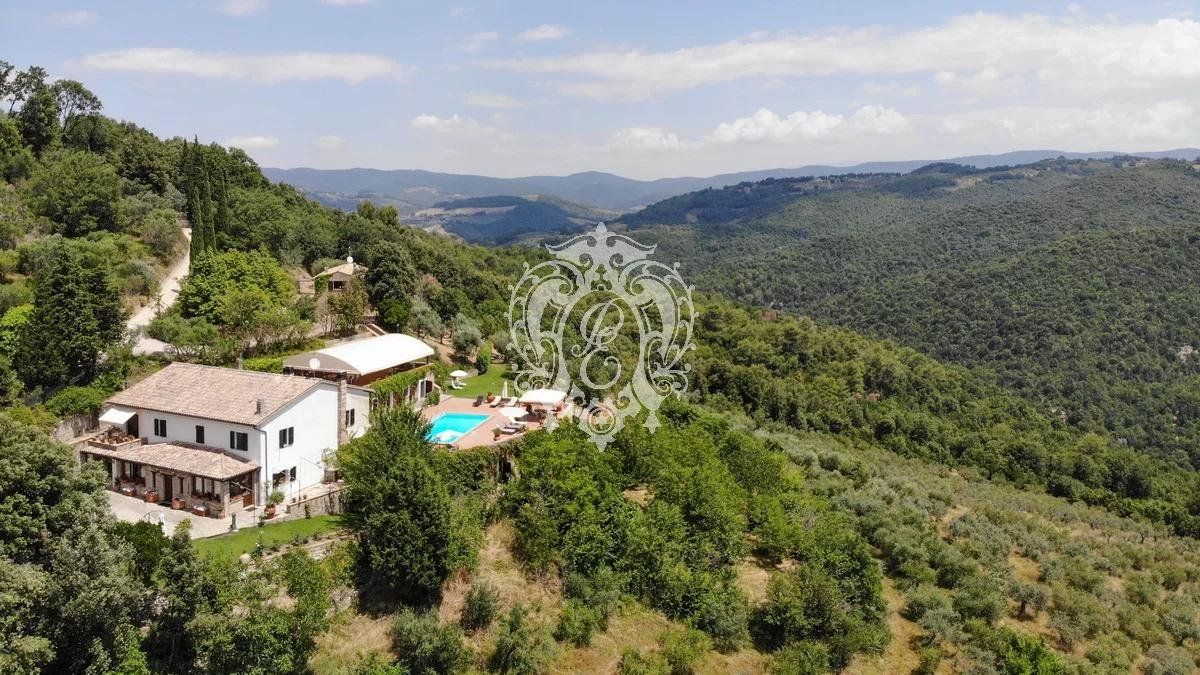 Вилла в Коллаццоне, Италия, 711 м2 фото 1
