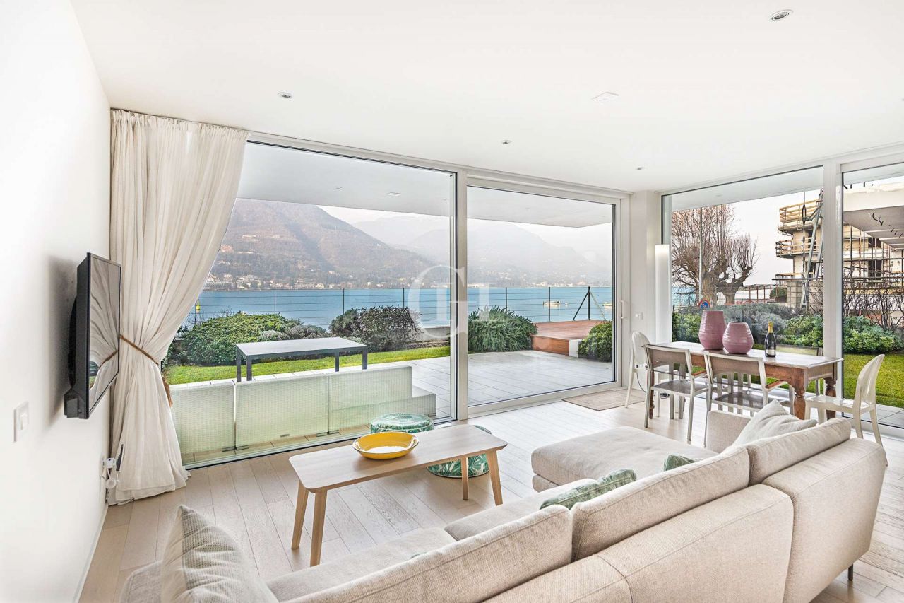 Апартаменты у озера Гарда, Италия, 130 м2 фото 1