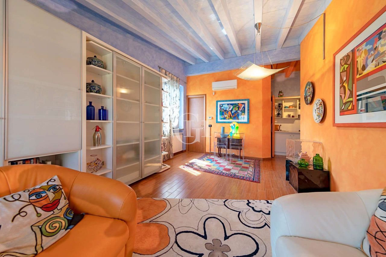 Студия у озера Гарда, Италия, 50 м2 фото 1