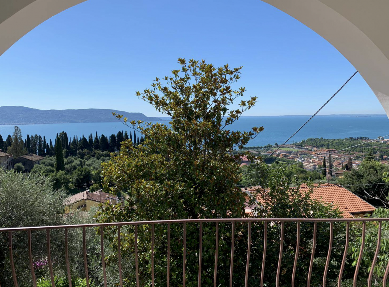 Вилла у озера Гарда, Италия, 450 м2 фото 4