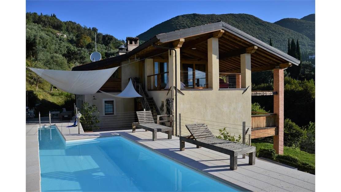 Поместье у озера Гарда, Италия, 1 000 м2 фото 4
