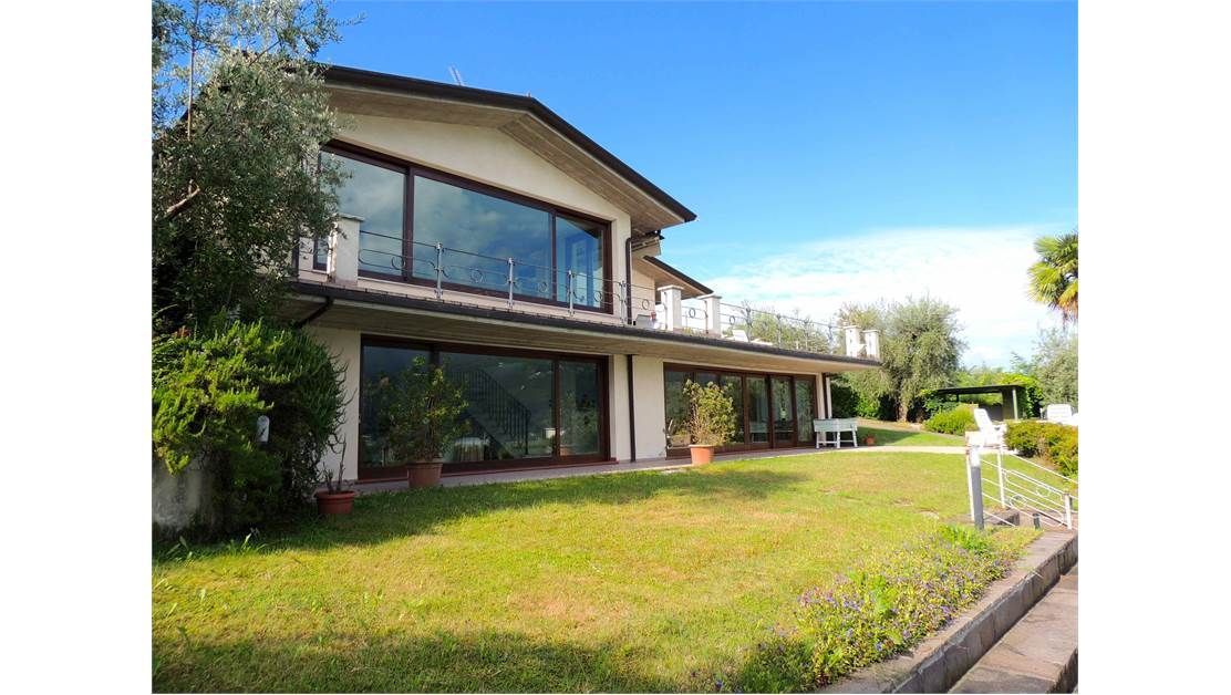 Вилла у озера Гарда, Италия, 500 м2 фото 5