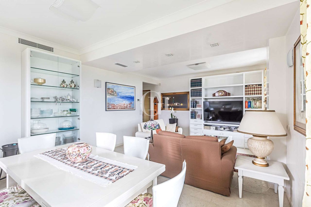 Апартаменты у озера Гарда, Италия, 100 м2 фото 3