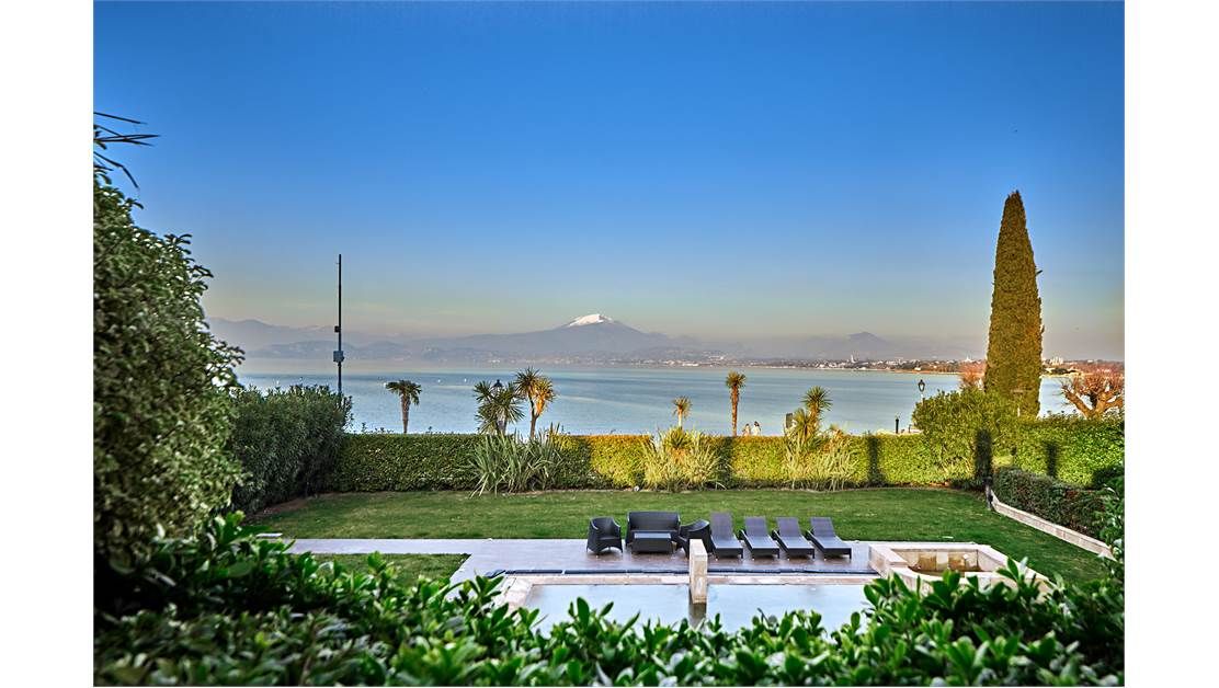 Апартаменты у озера Гарда, Италия, 68 м2 фото 1