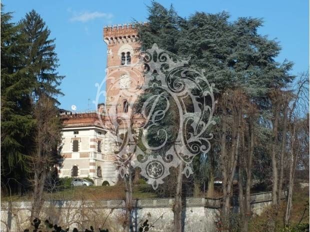 Поместье в Имберсаго, Италия, 100 000 м2 фото 1