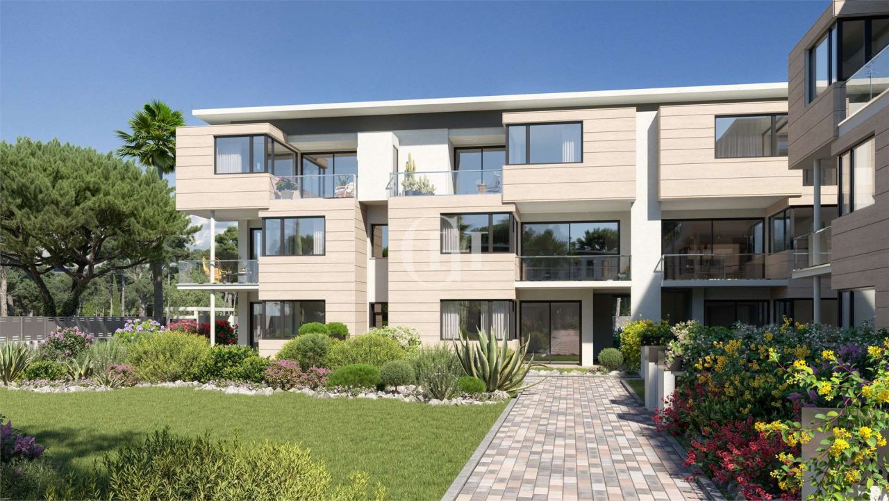 Апартаменты у озера Гарда, Италия, 104 м2 фото 1