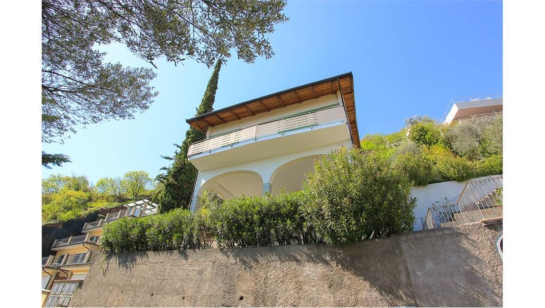 Вилла у озера Гарда, Италия, 150 м2 фото 5