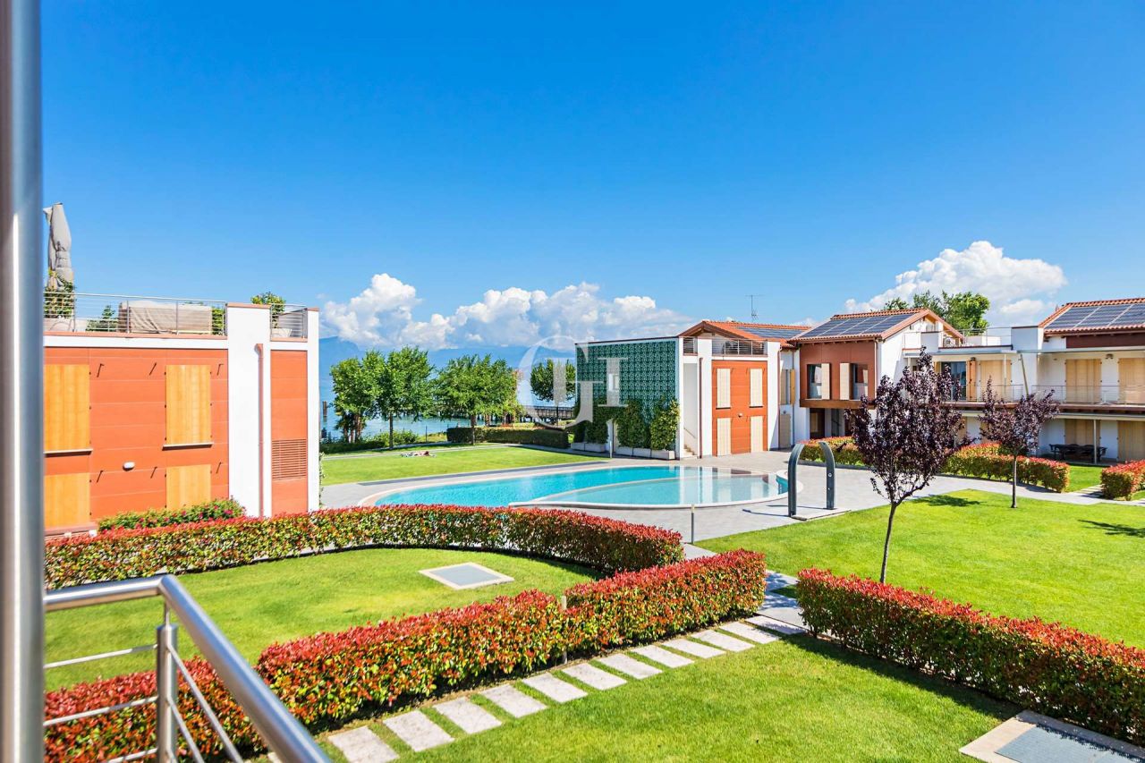 Апартаменты у озера Гарда, Италия, 80 м2 фото 4