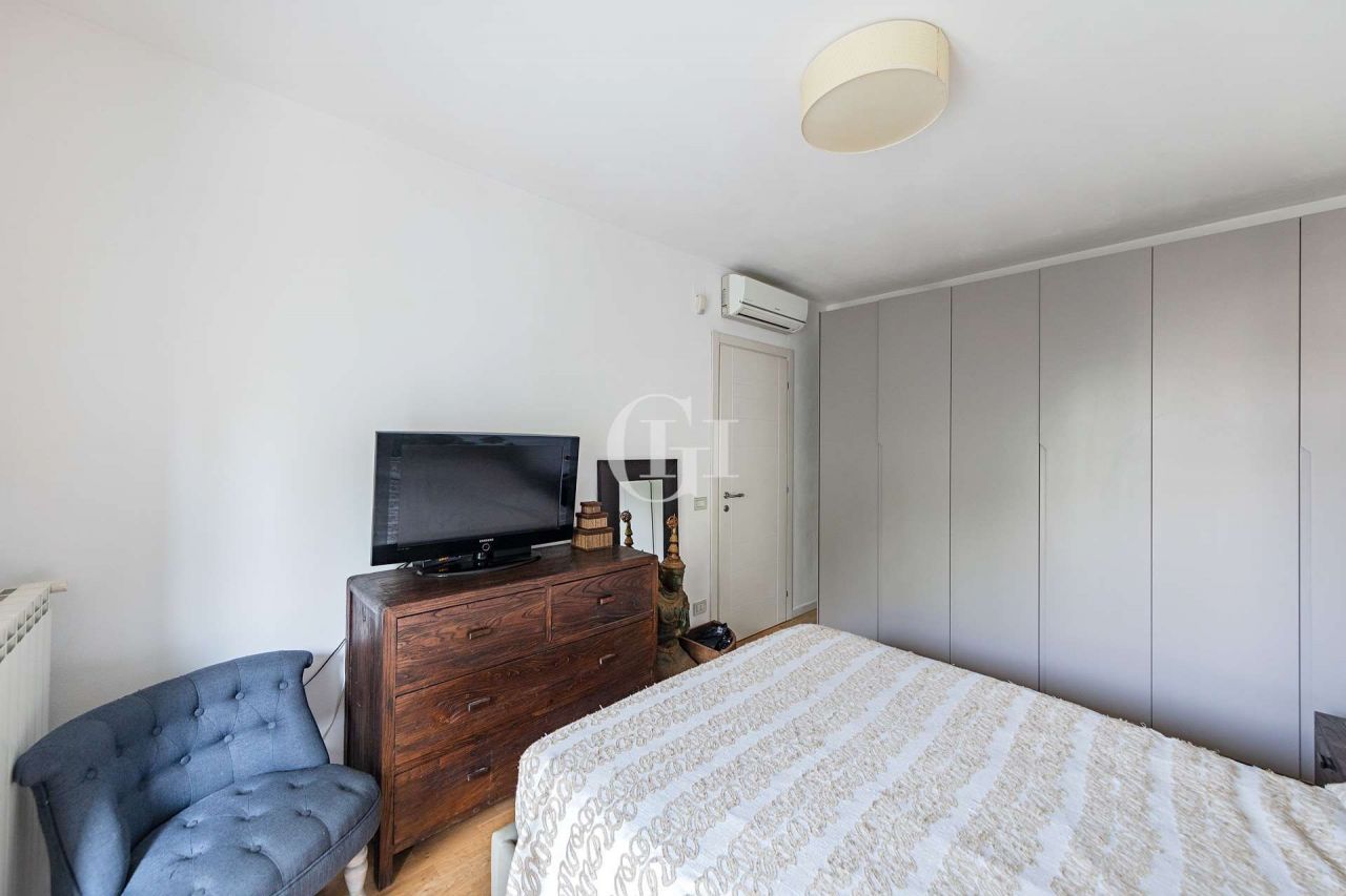 Апартаменты у озера Гарда, Италия, 60 м2 фото 3
