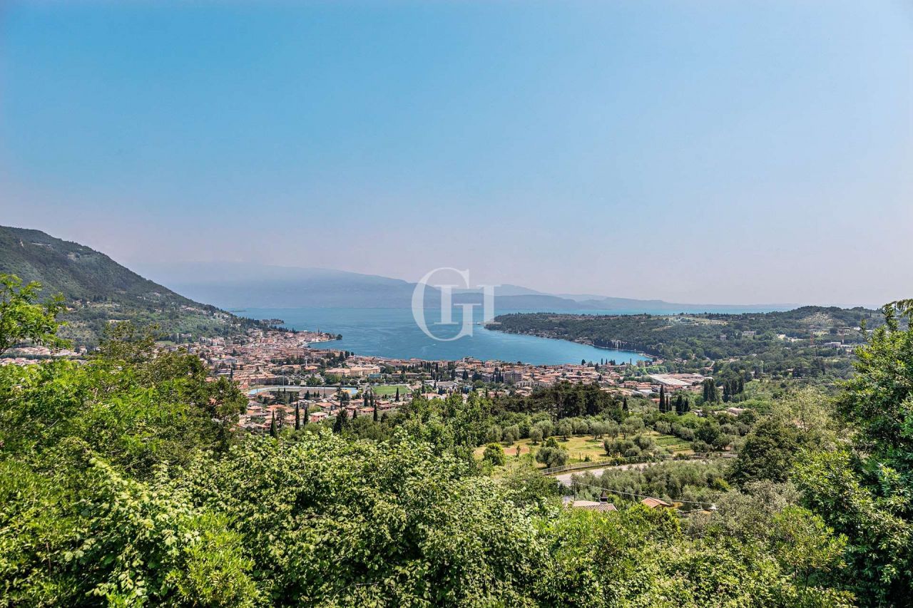 Вилла у озера Гарда, Италия, 102 м2 фото 1