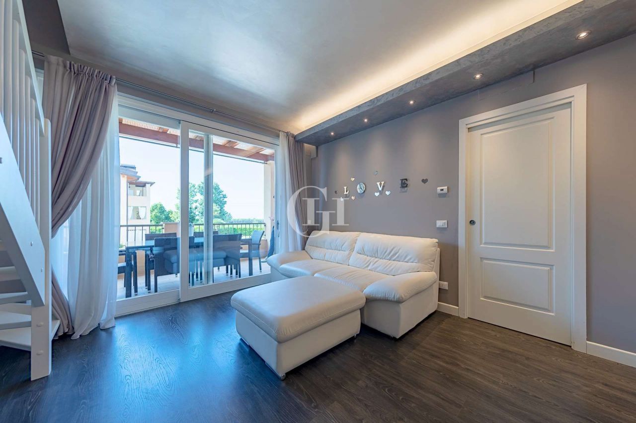 Квартира у озера Гарда, Италия, 120 м2 фото 4