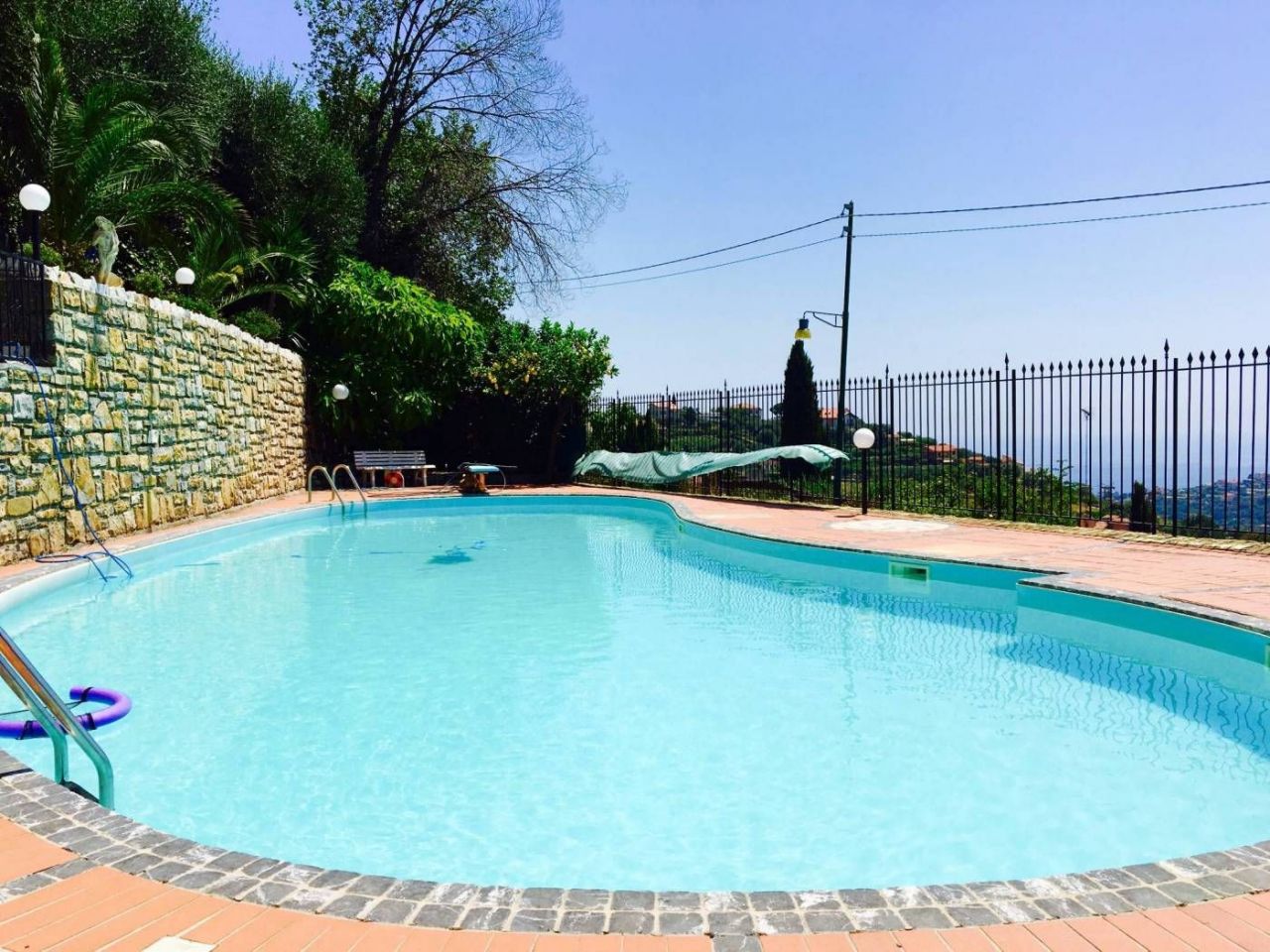 Вилла в Сан-Ремо, Италия, 450 м2 фото 1