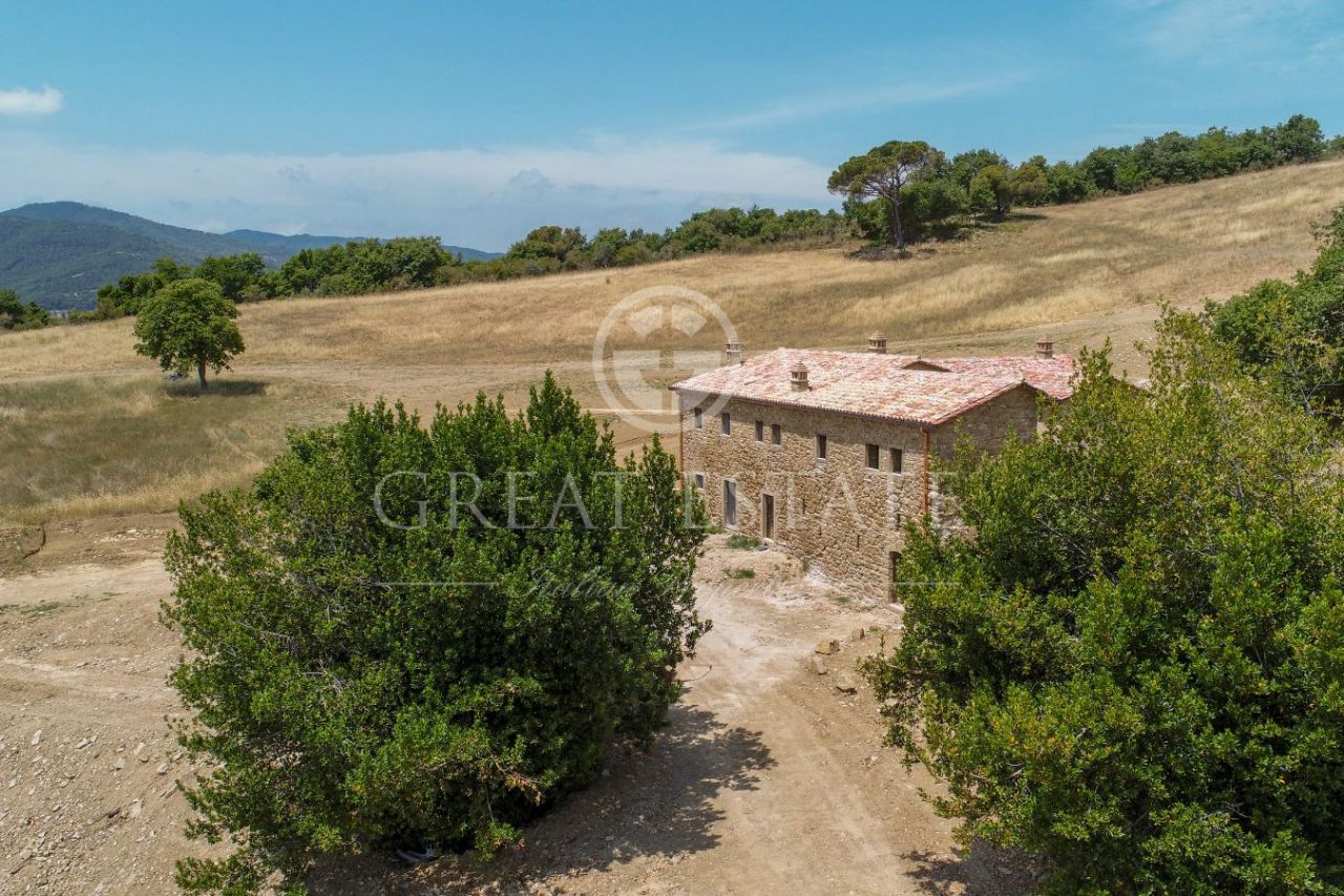 Дом в Читта-ди-Кастелло, Италия, 440 м2 фото 3