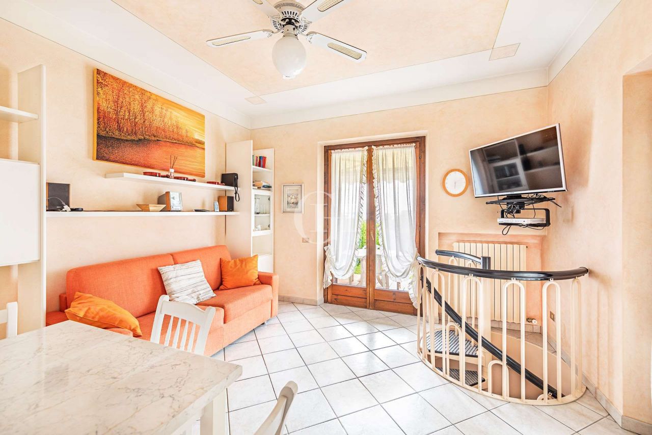 Апартаменты у озера Гарда, Италия, 90 м2 фото 5