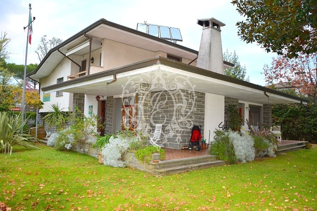 Вилла в Форте деи Марми, Италия, 500 м2 фото 4