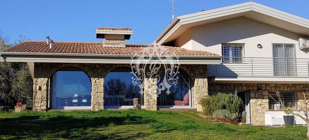 Вилла в Манерба-дель-Гарде, Италия, 350 м2 фото 4
