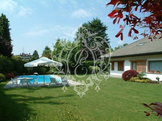 Вилла в Каримате, Италия, 600 м2 фото 1