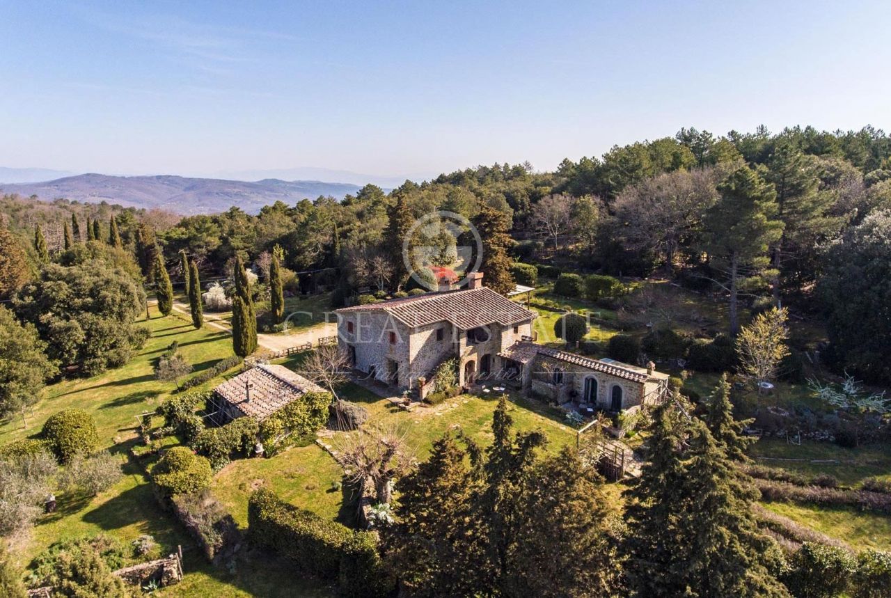 Дом Monte San Savino, Италия, 411.35 м2 фото 1